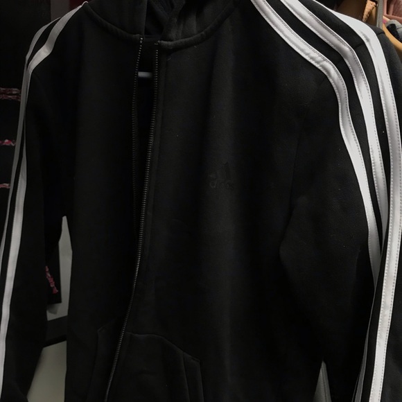 Adidas vest - Picture 1 of 3